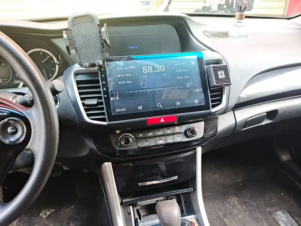 Honda Accord — миниатюра 6
