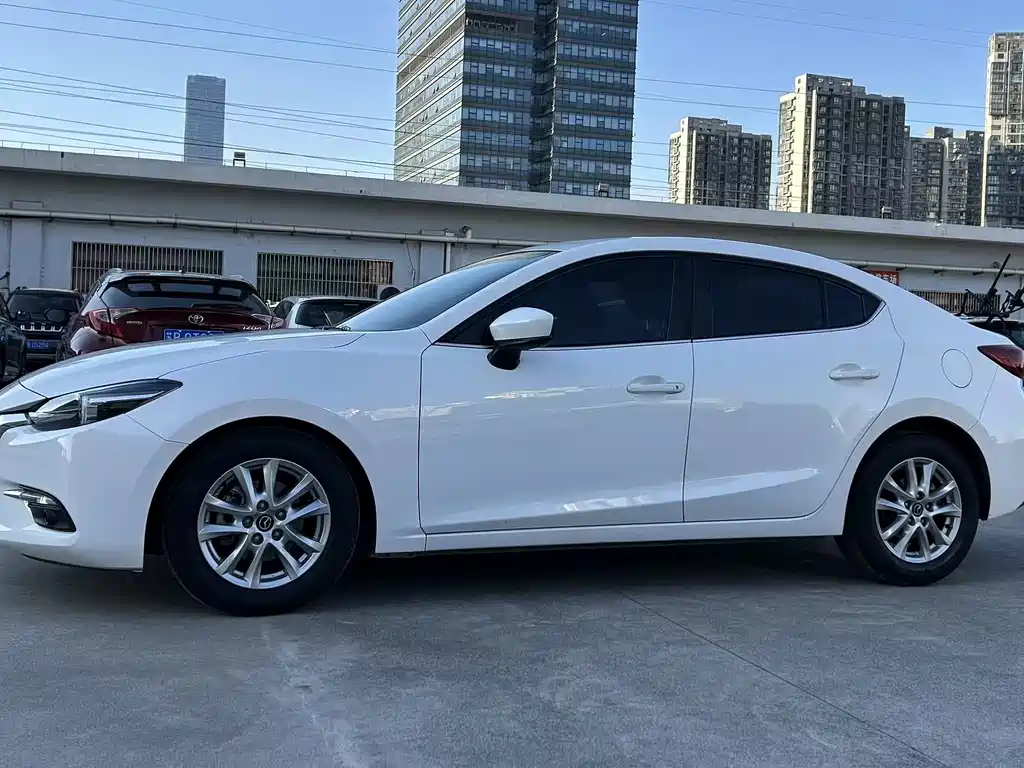 MAZDA 3 ANGKESAILA