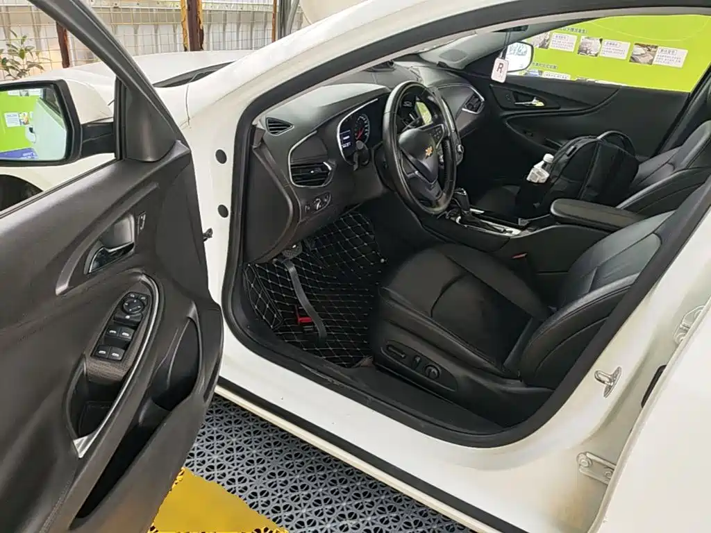 Chevrolet Malibu XL — миниатюра 16