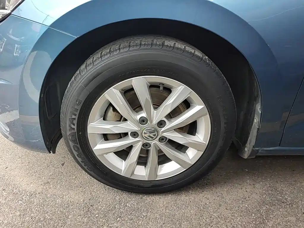 Volkswagen Touran — миниатюра 23