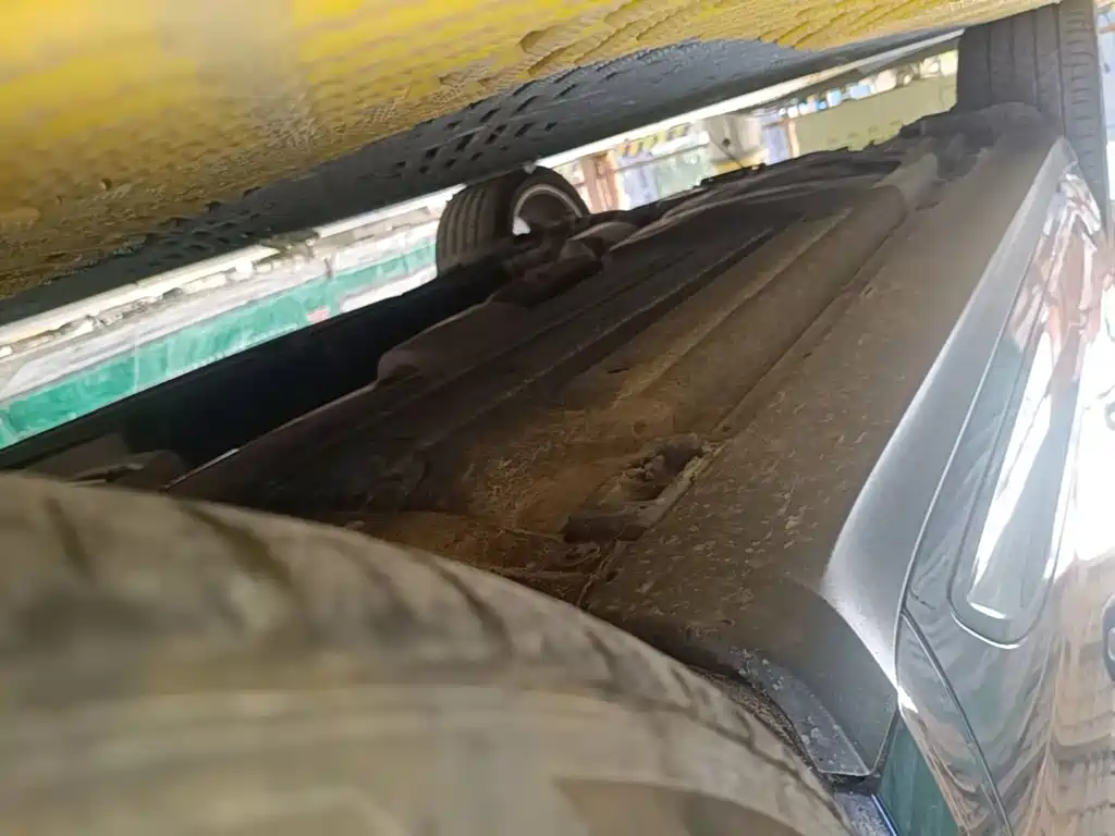 Porsche Macan — миниатюра 21