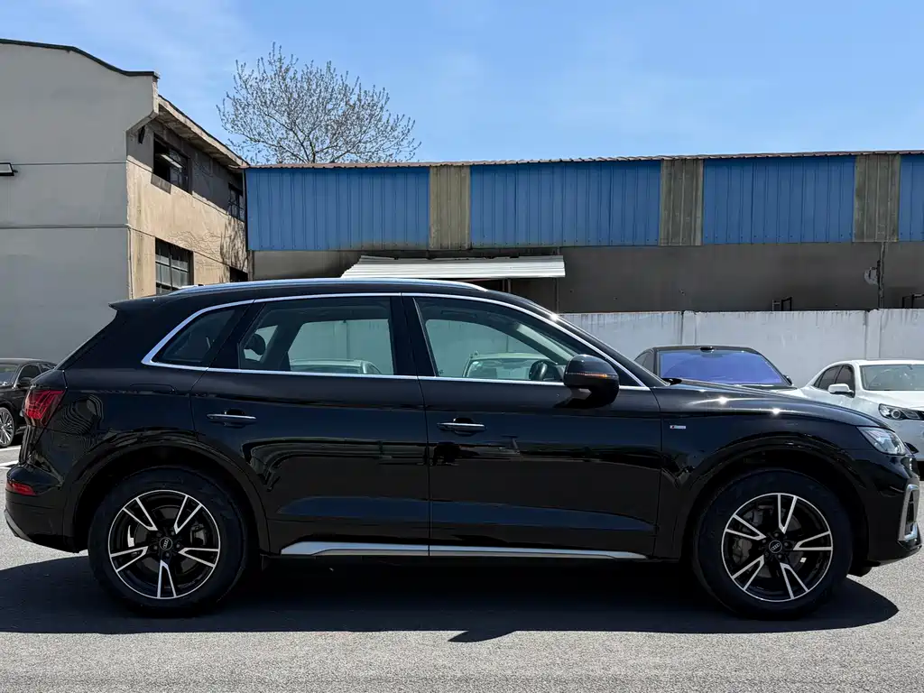 Audi Q5L 2022 40T Luxury