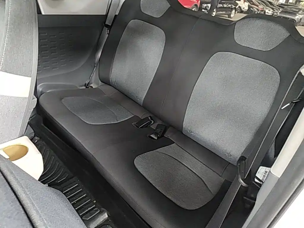Wuling MINIEV — миниатюра 17