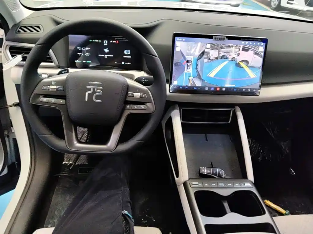 BYD Yuan UP — миниатюра 10