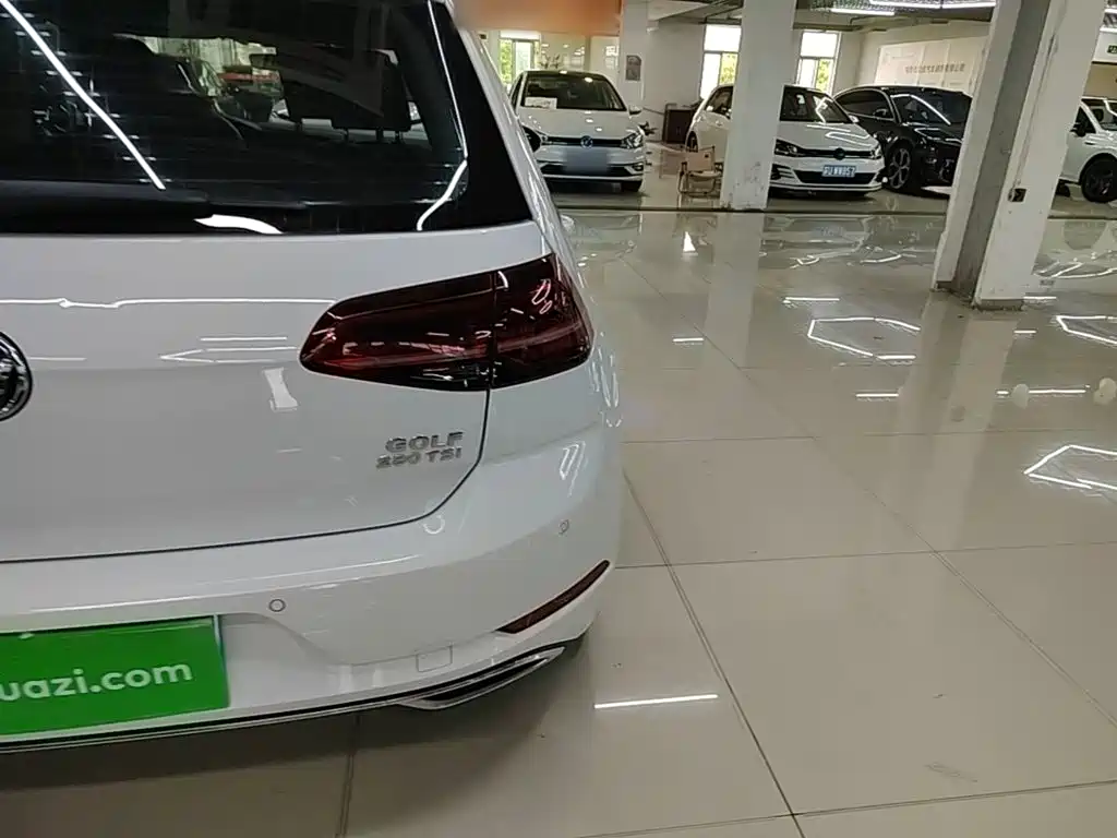 Volkswagen Golf — миниатюра 8