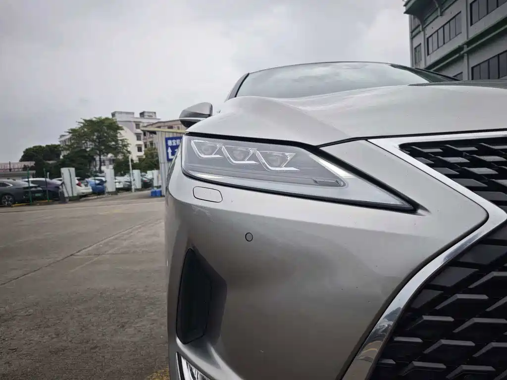 Lexus RX — миниатюра 4