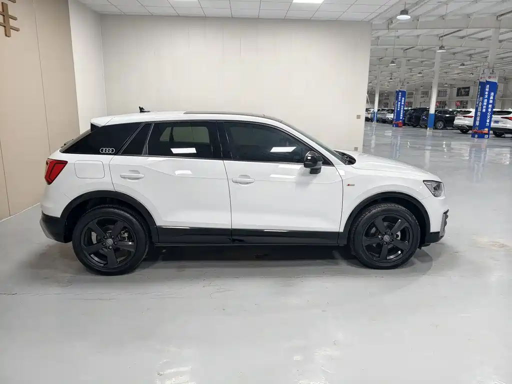 Audi Q2L — миниатюра 9