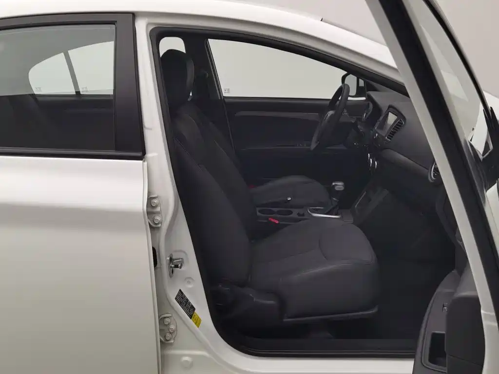 Roewe 350 — миниатюра 23