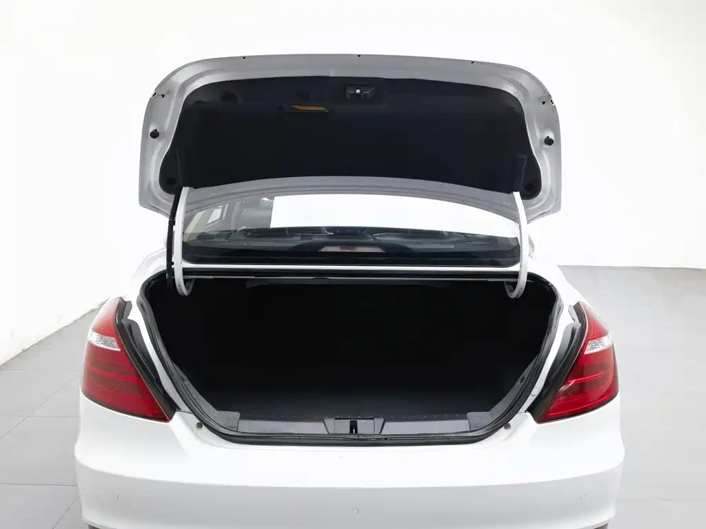 Geely Emgrand — миниатюра 16