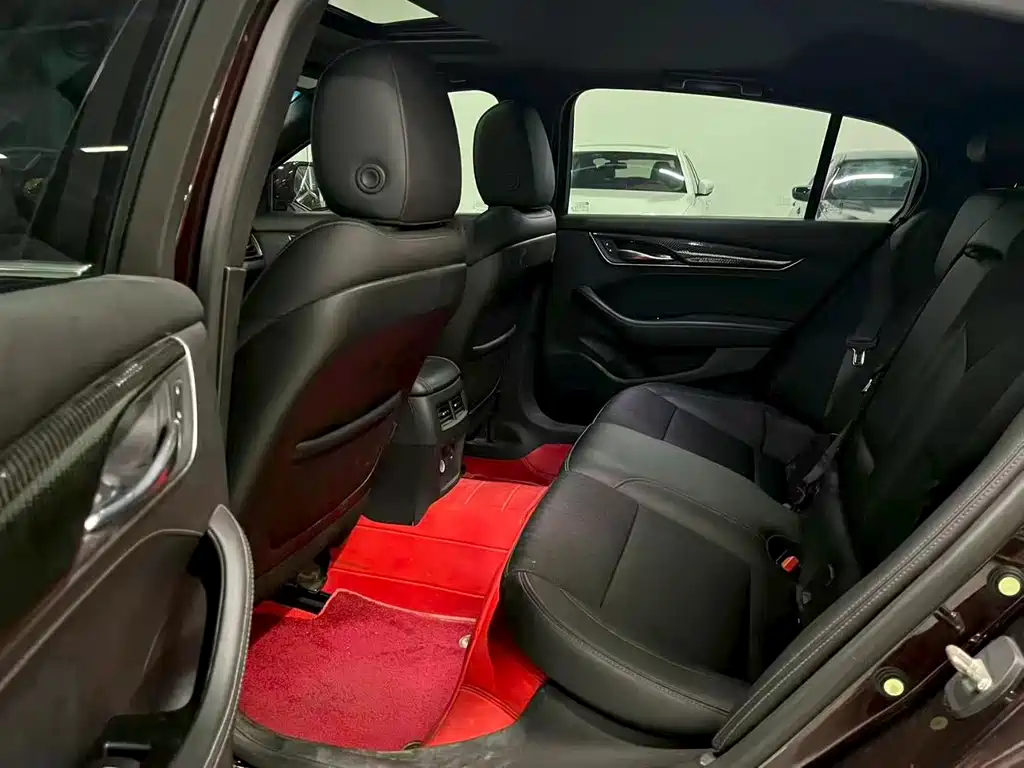 Cadillac CT5 — миниатюра 5