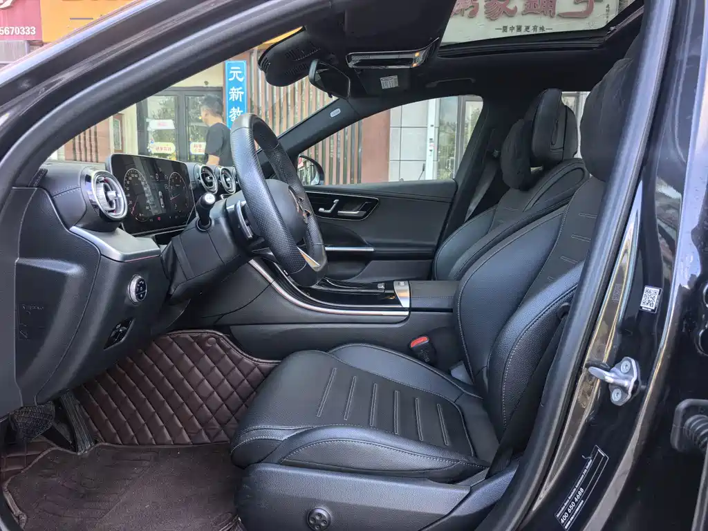Mercedes-Benz C-Class — миниатюра 4
