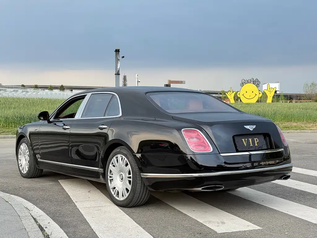 Bentley Mulsanne — миниатюра 7