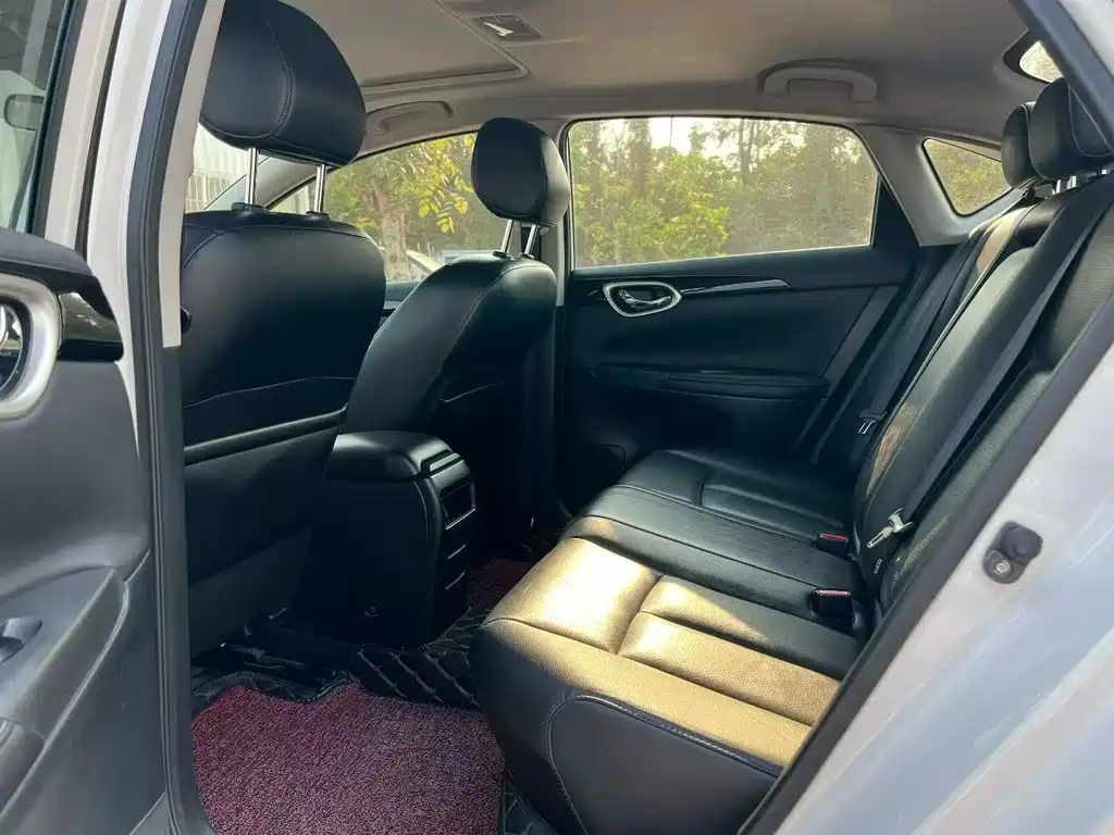 Nissan Sylphy 2019 1.6XV CVT Premium V