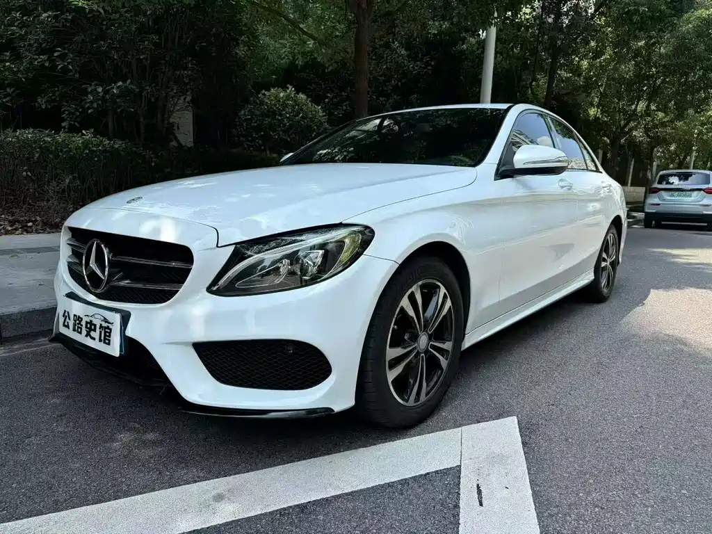 Mercedes-Benz C-Class — миниатюра 2