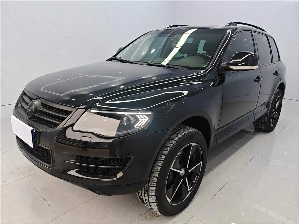 Купить Volkswagen Touareg