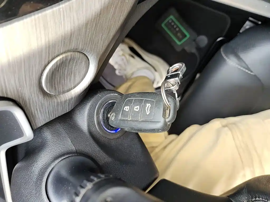 Geely Vision X3 — миниатюра 9