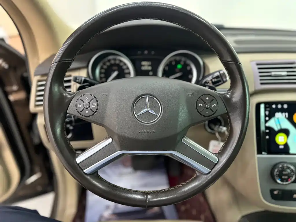 Mercedes-Benz R-Class — миниатюра 8