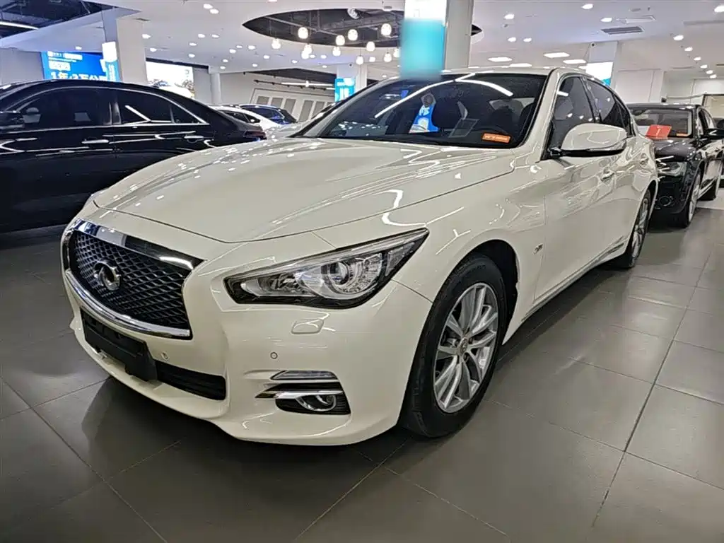 Infiniti Q50L 2017