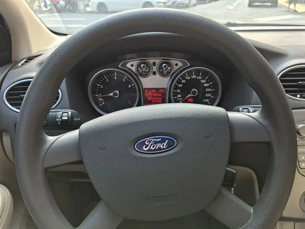 Ford Focus — миниатюра 20