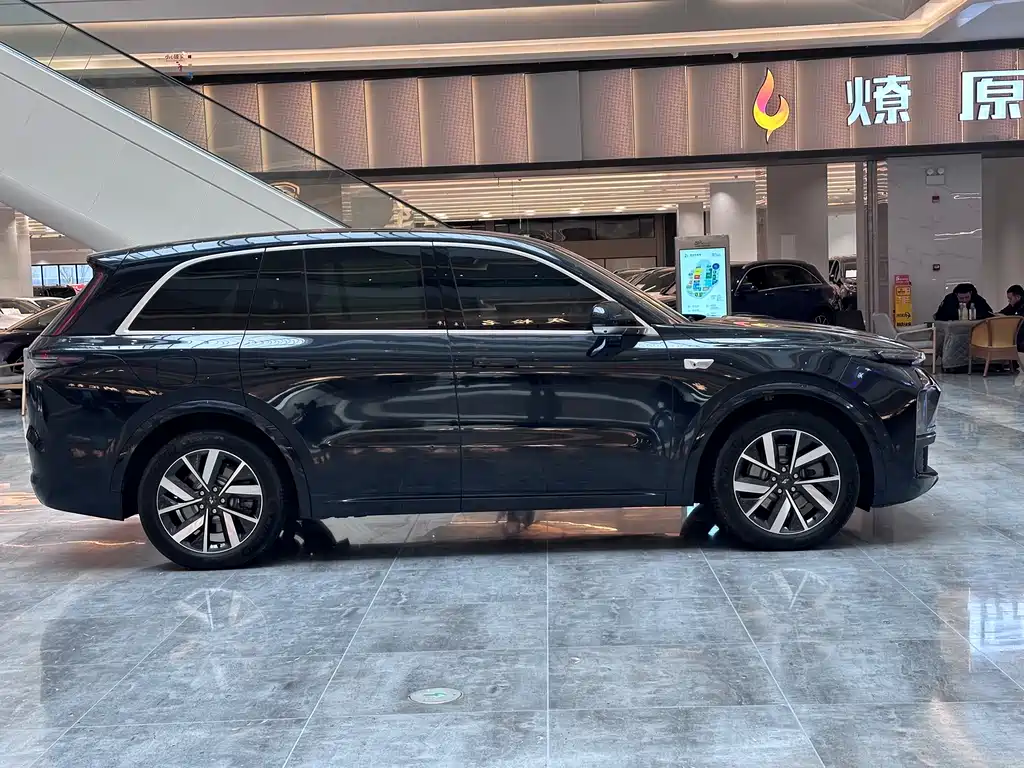 Li Auto IDEAL L8