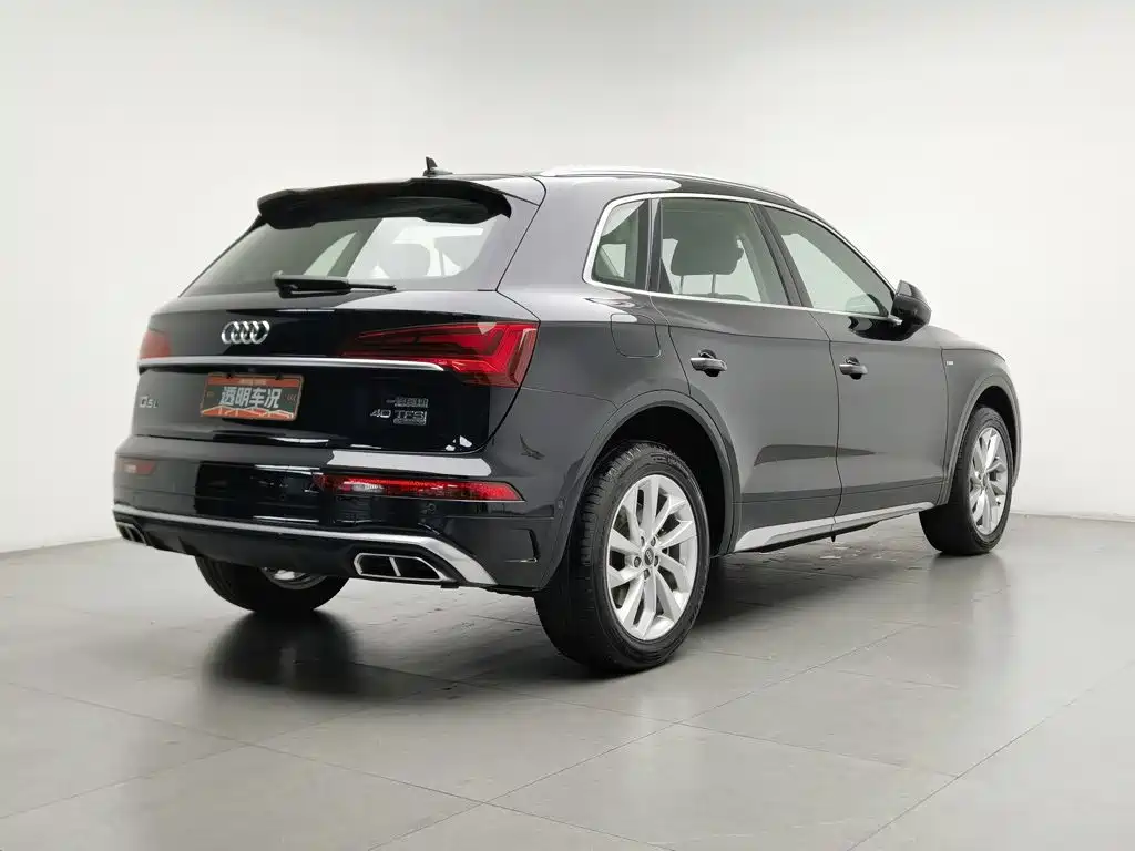 Audi Q5L — миниатюра 2