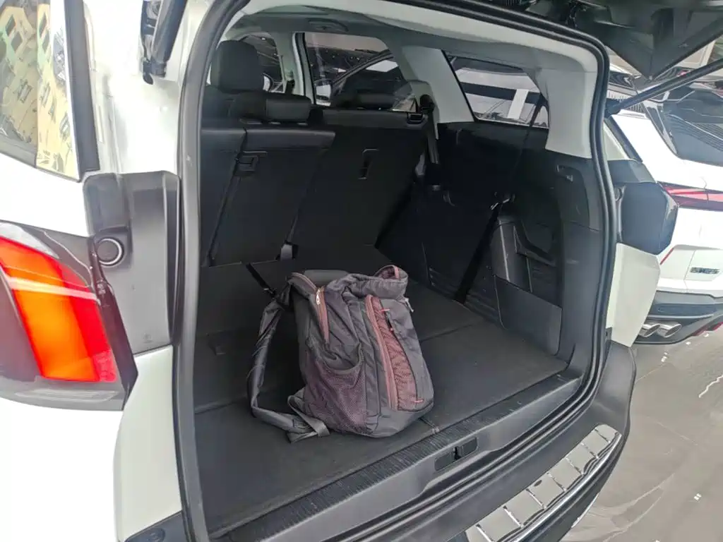 Peugeot 5008 — миниатюра 19