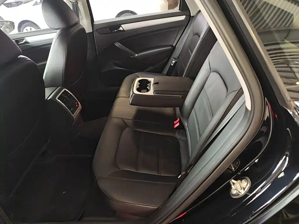 Volkswagen Passat — миниатюра 17