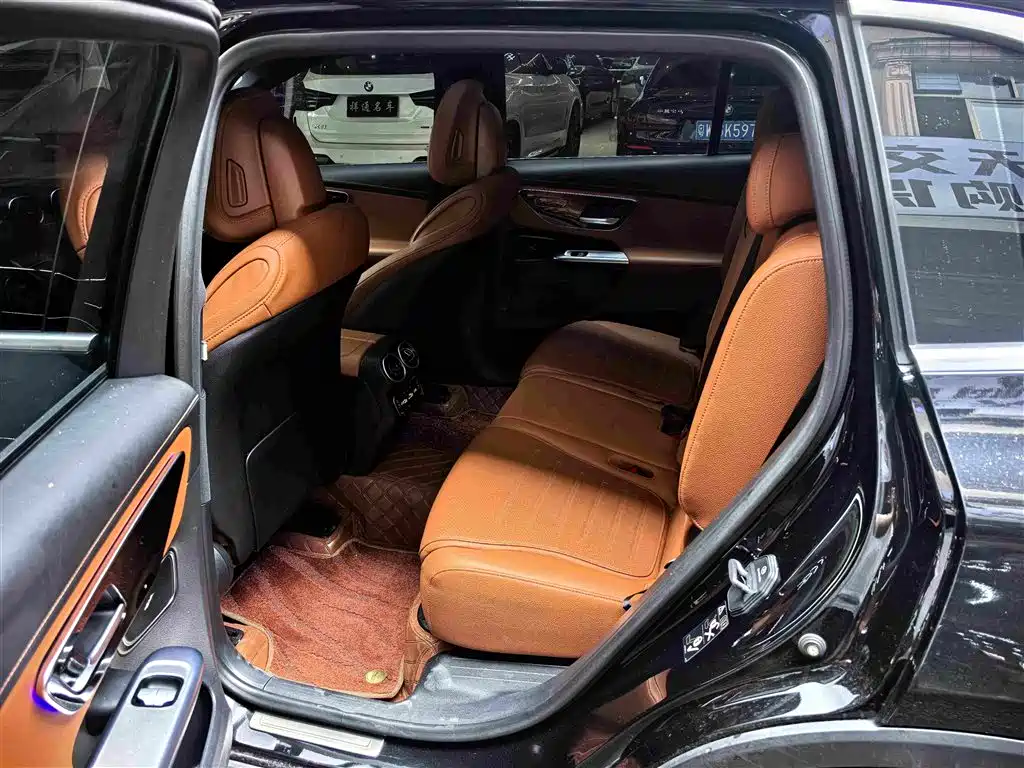 Mercedes-Benz GLC — миниатюра 9