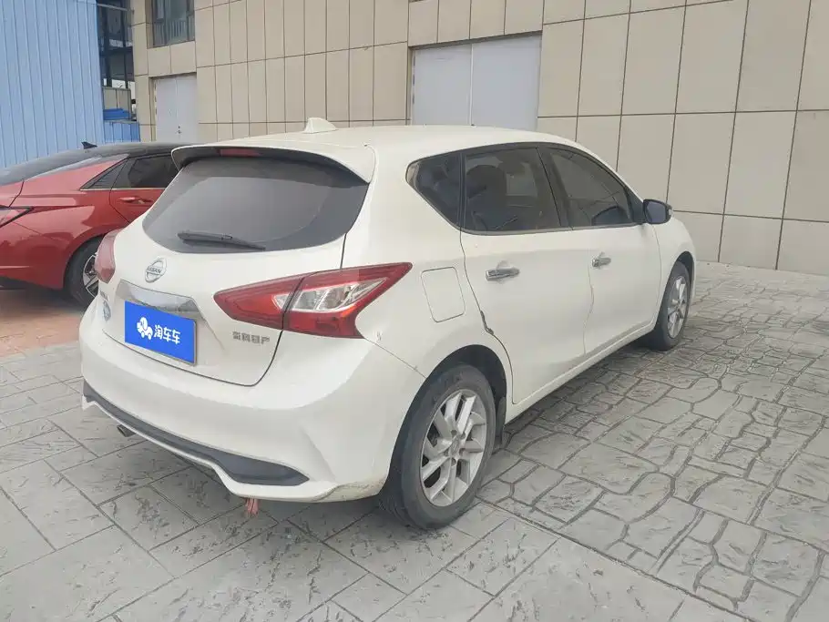 Nissan Tiida — миниатюра 3