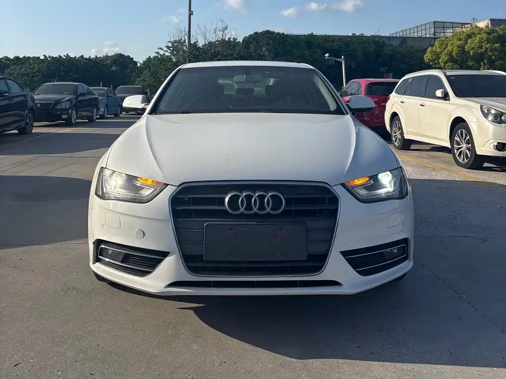 Audi A4L 2014