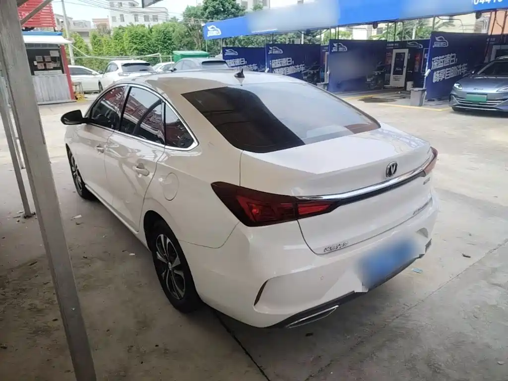 Changan Eado — миниатюра 5