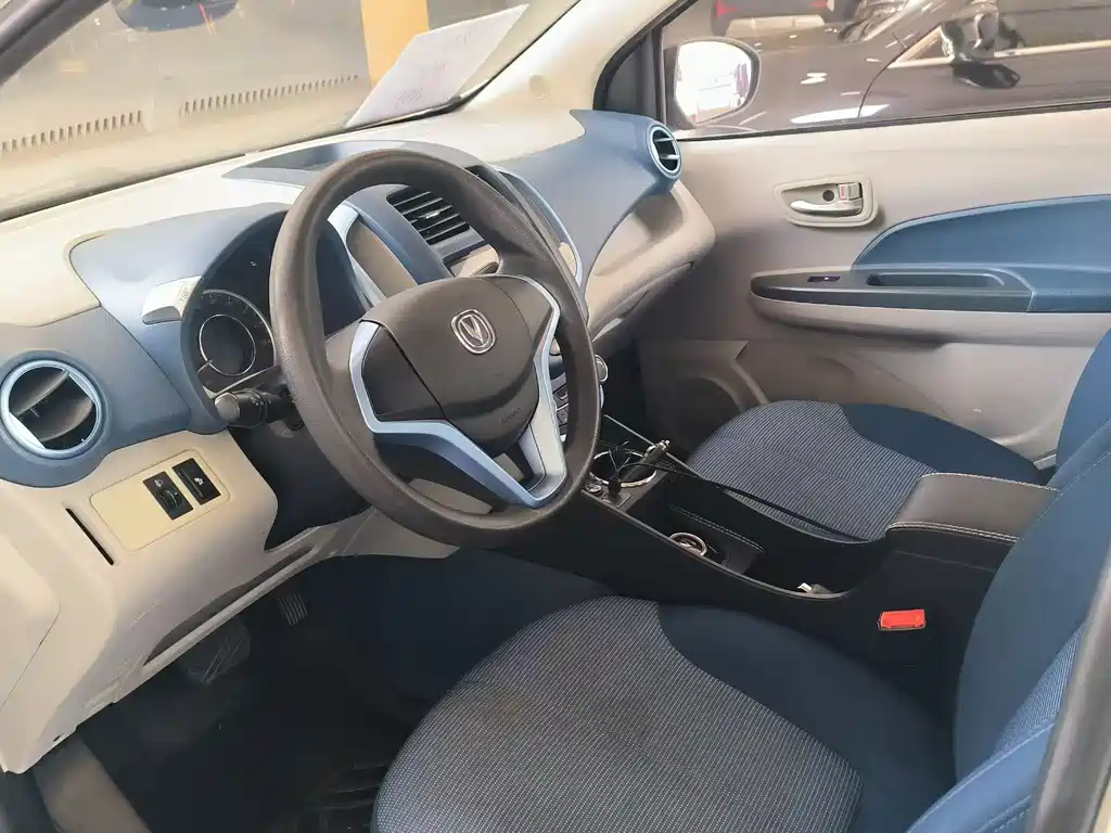 Changan Benben E-Star — миниатюра 3