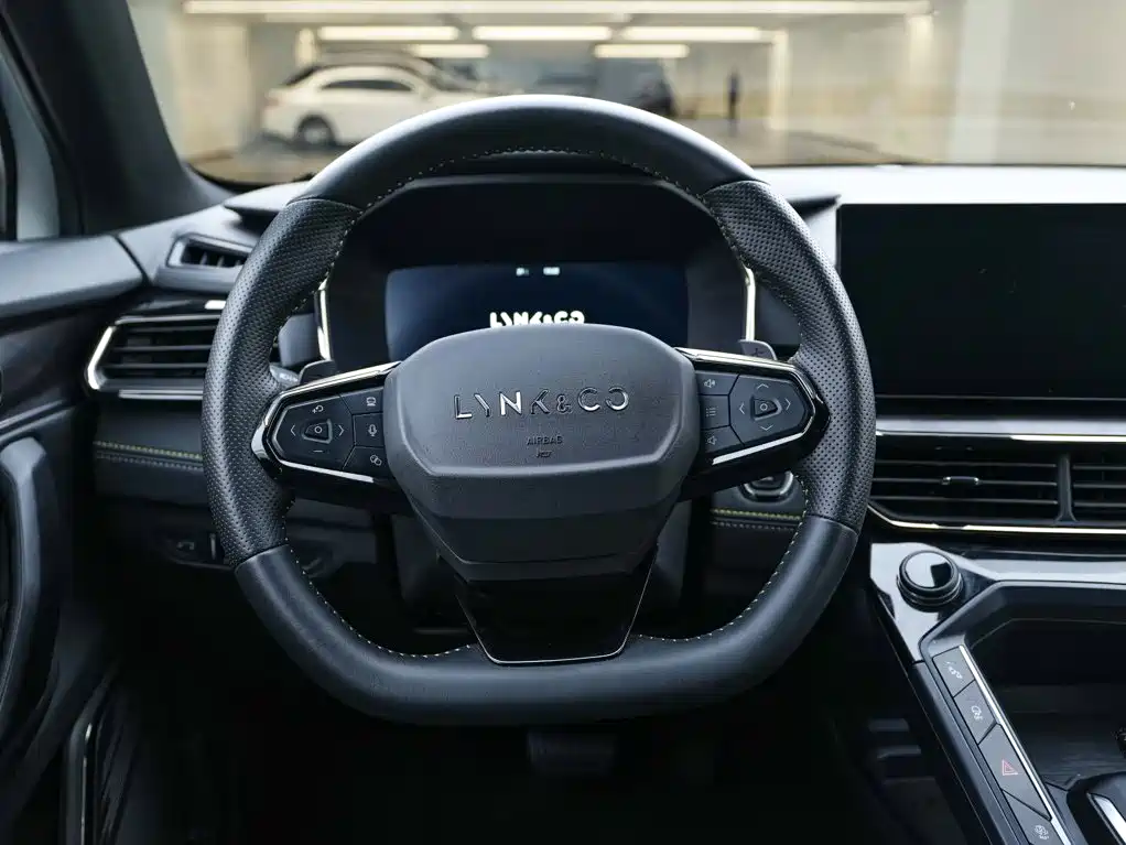 Lynk & Co 06 — миниатюра 22