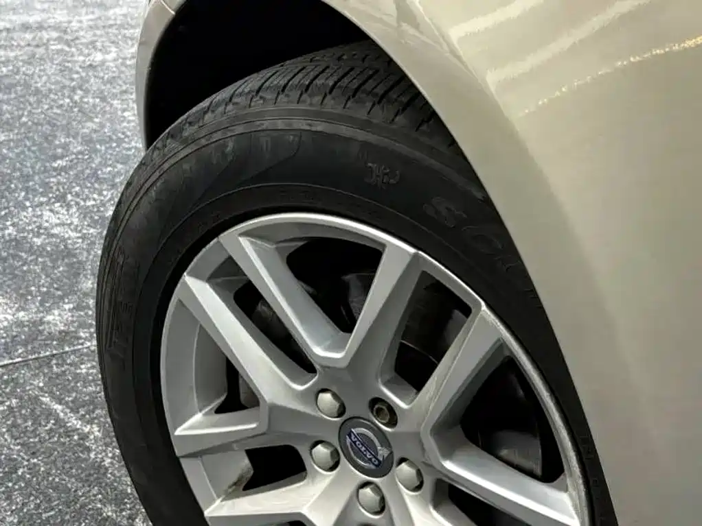 Volvo XC60 — миниатюра 13