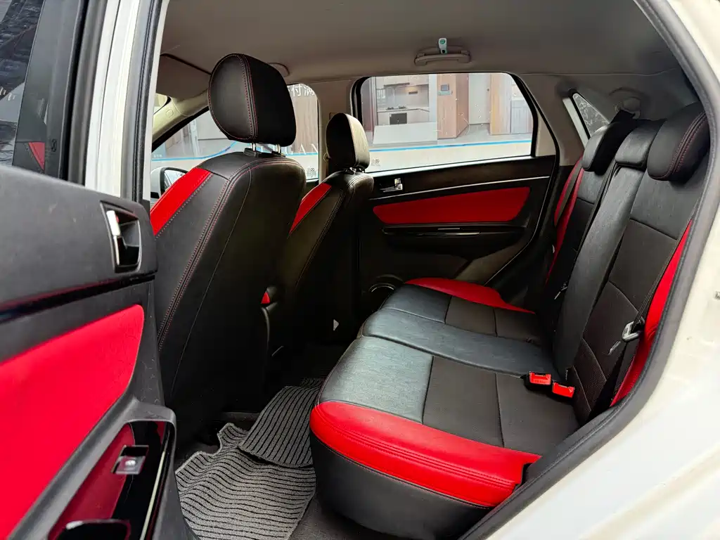 BAIC New Energy EX — миниатюра 7
