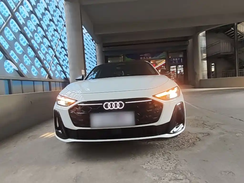 Audi A5L — миниатюра 3