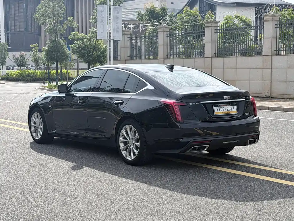Cadillac CT5 — миниатюра 5