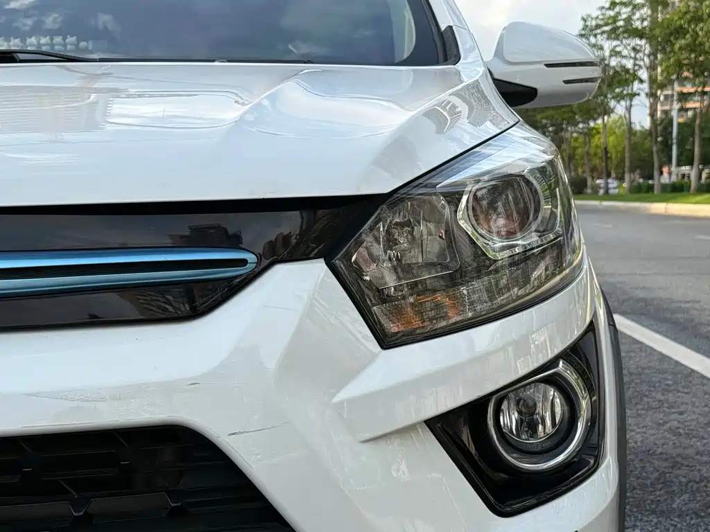 BAIC New Energy EX — миниатюра 13