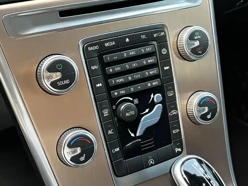 Volvo XC60 — миниатюра 6