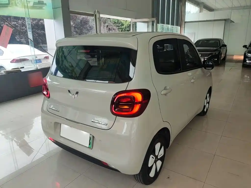 Wuling MINIEV — миниатюра 7