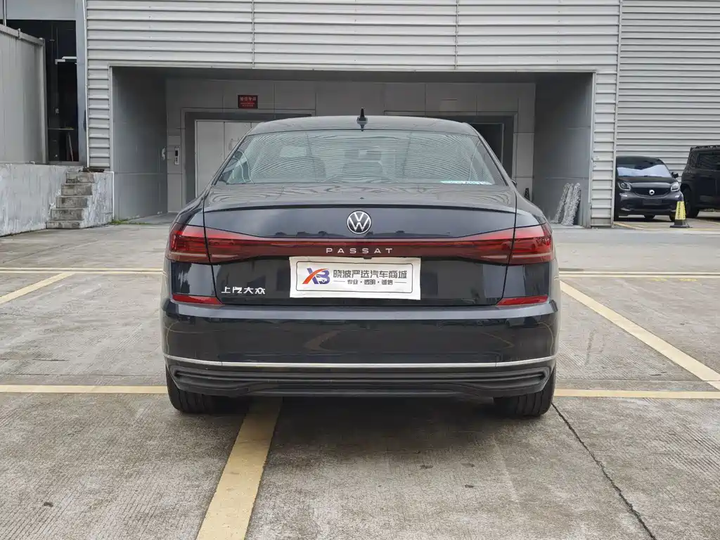 Volkswagen Passat 2025 330TSI Elite