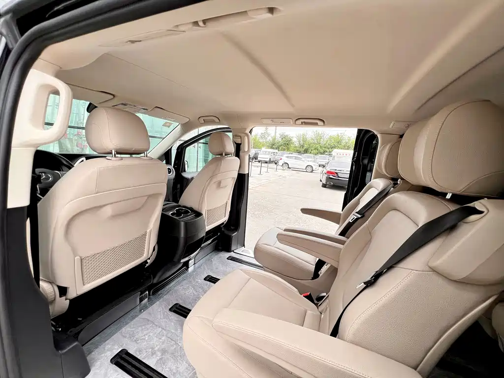 Mercedes-Benz Vito — миниатюра 11