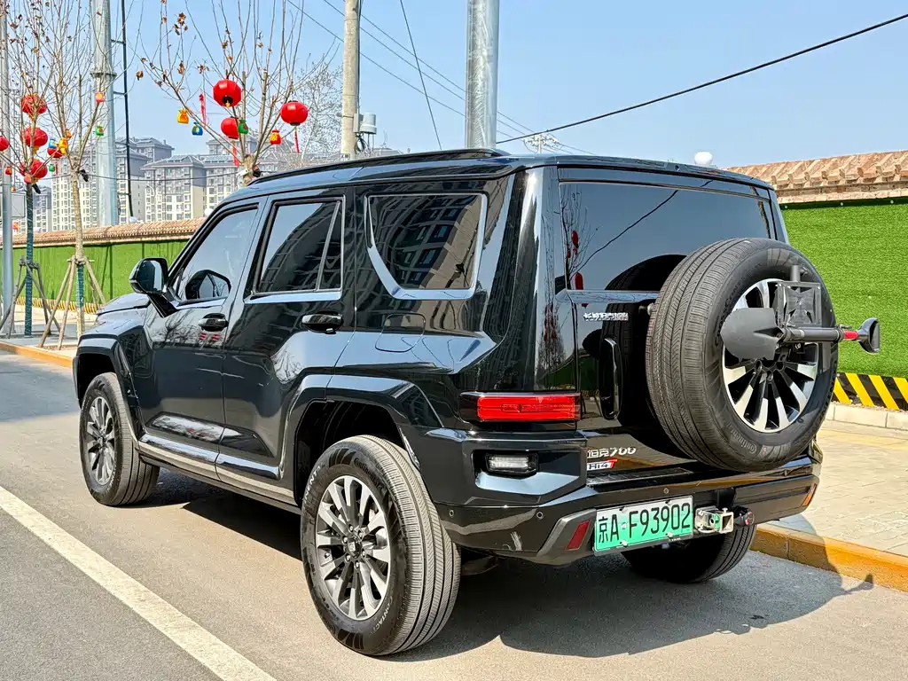 TANK TANK 700 NEW ENERGY