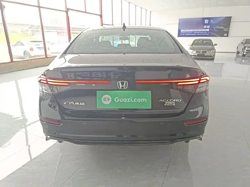 Honda Accord — миниатюра 6