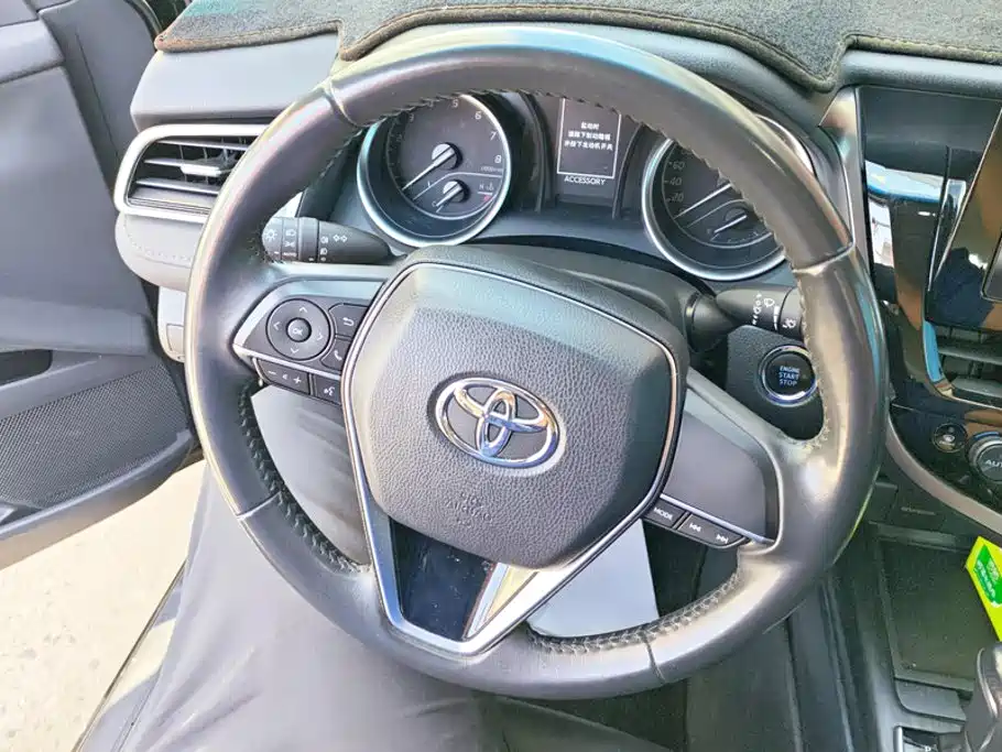 Toyota Camry — миниатюра 15