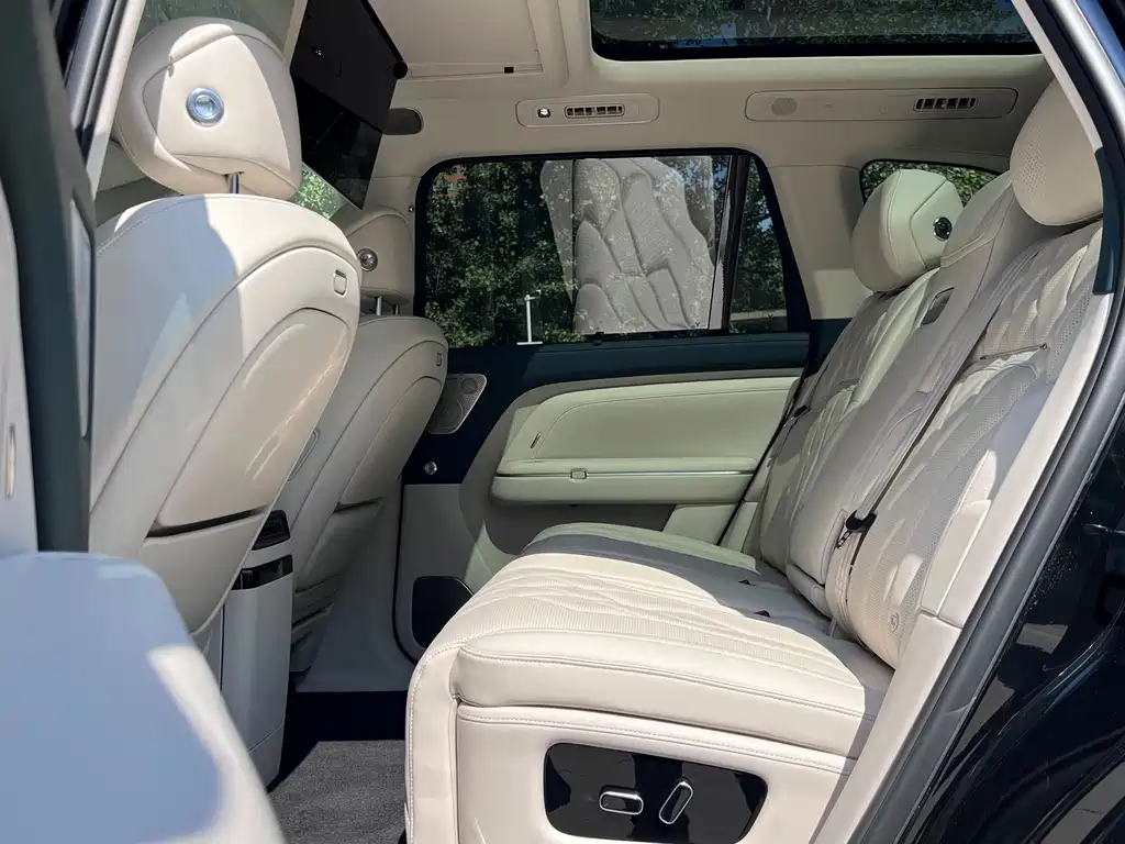 VOYAH Taishan X8 — миниатюра 13