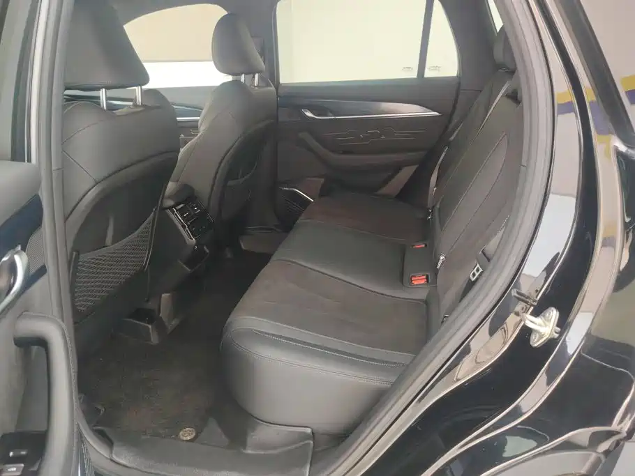 Geely Xingyue L — миниатюра 11