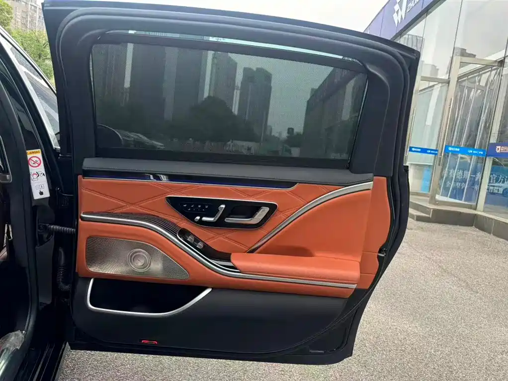 Mercedes-Benz S-Class — миниатюра 22