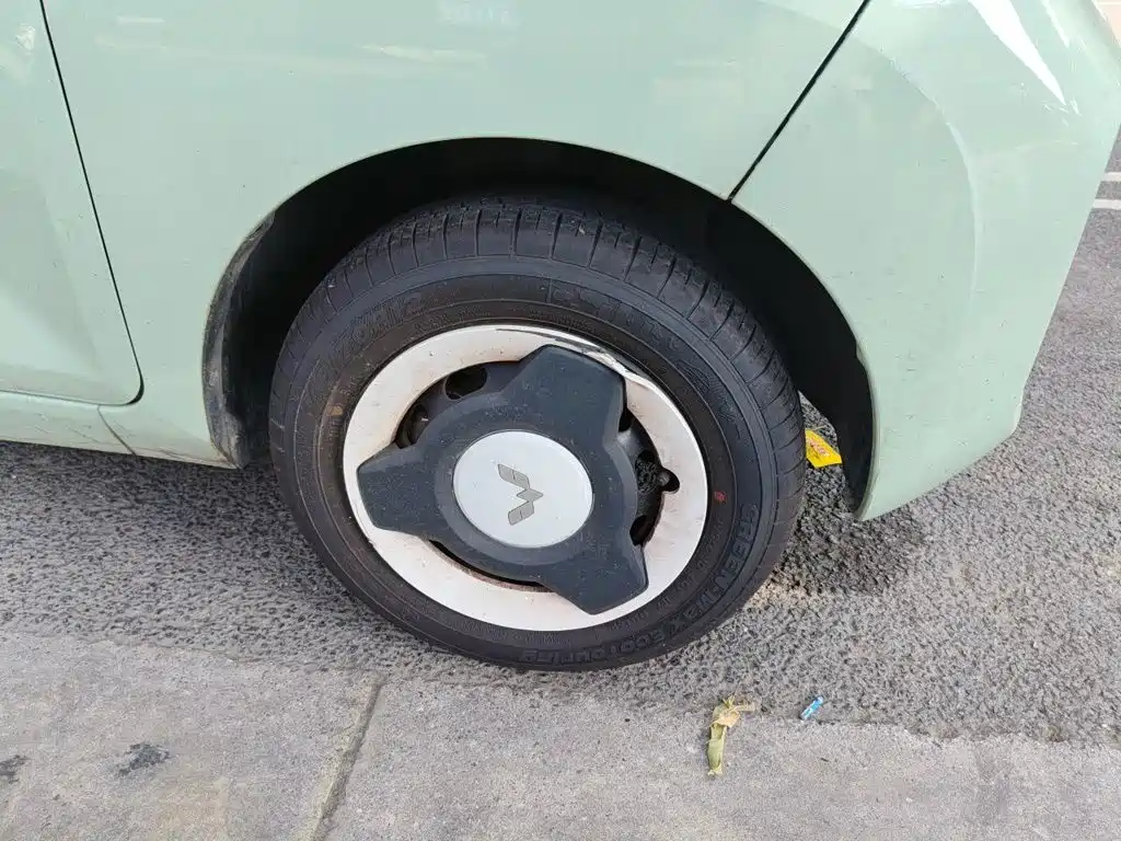 Wuling MINIEV — миниатюра 10