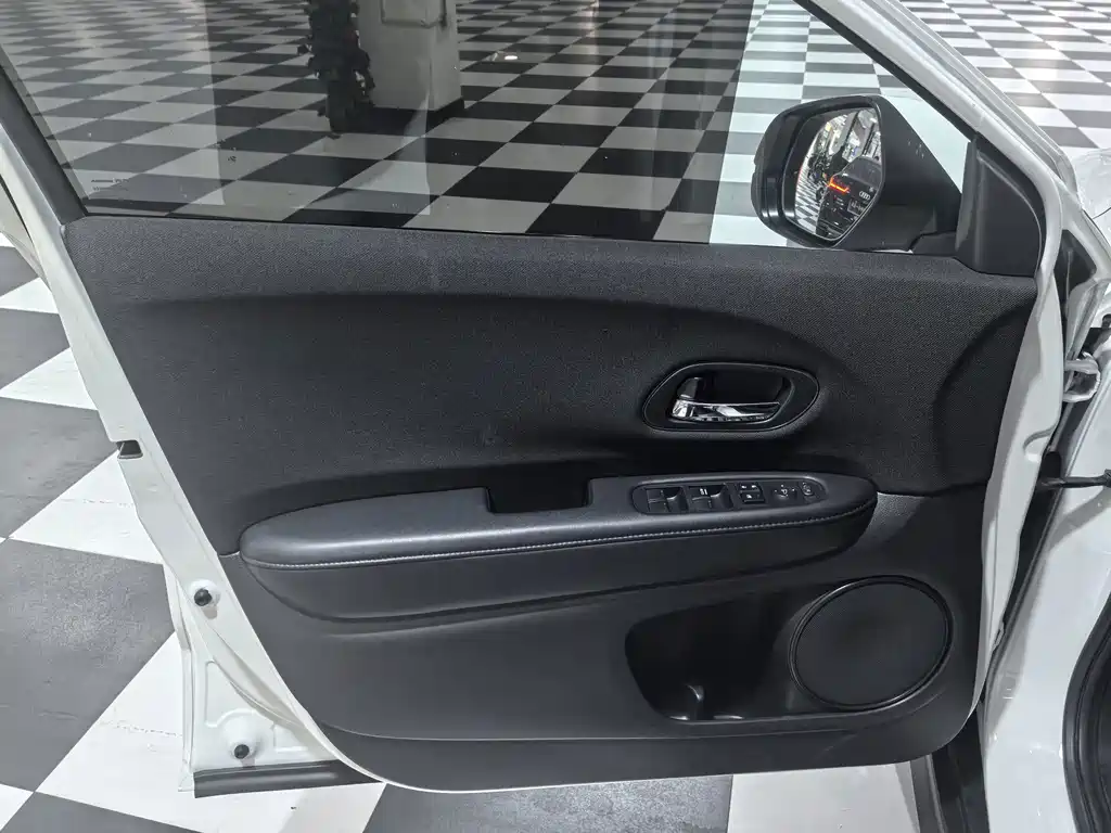 Honda Vezel — миниатюра 12
